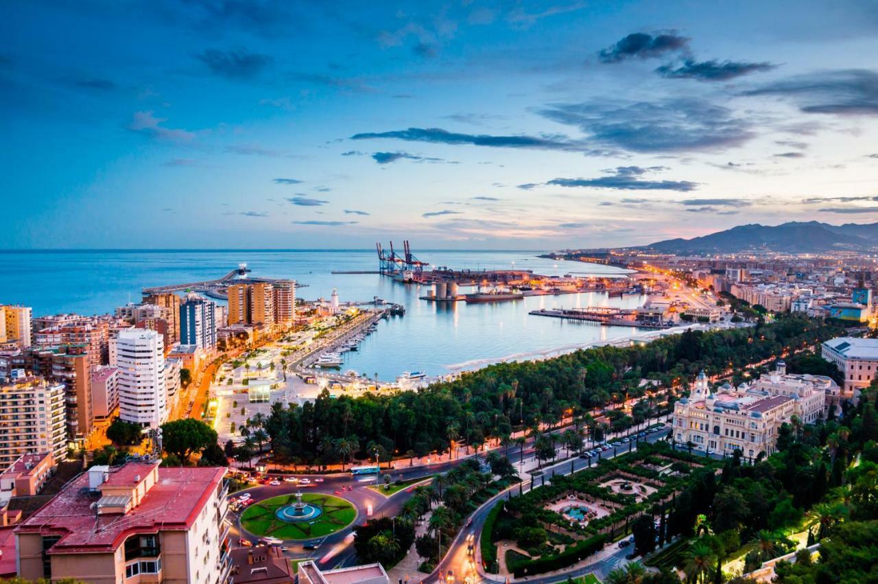 Apto Ana. Malaga Centro المظهر الخارجي الصورة